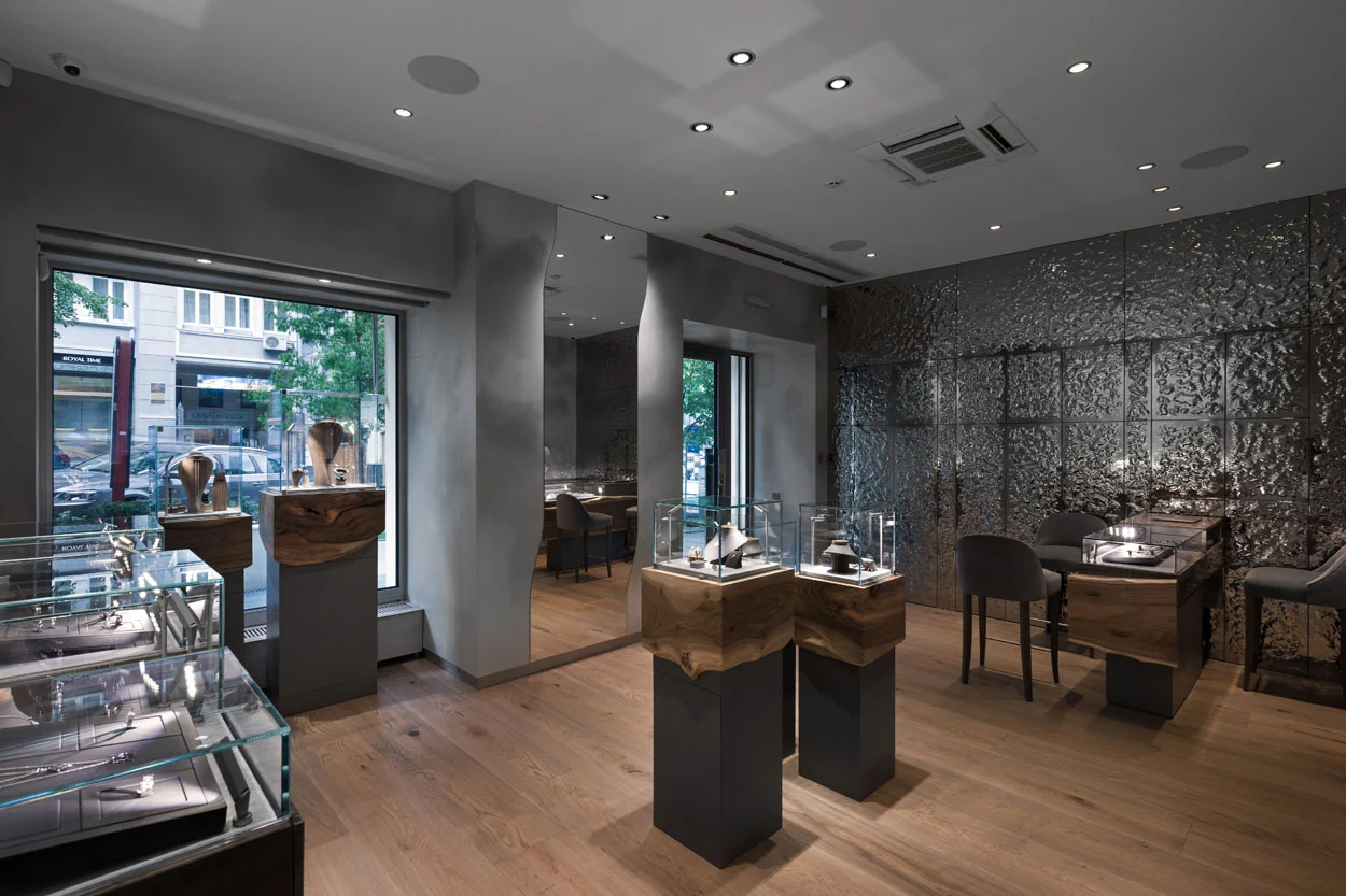 OBERIG — boutique interior